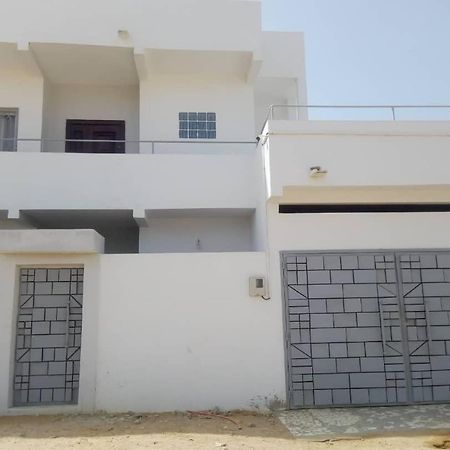 Villa Diambars Sali Tapé Exterior foto